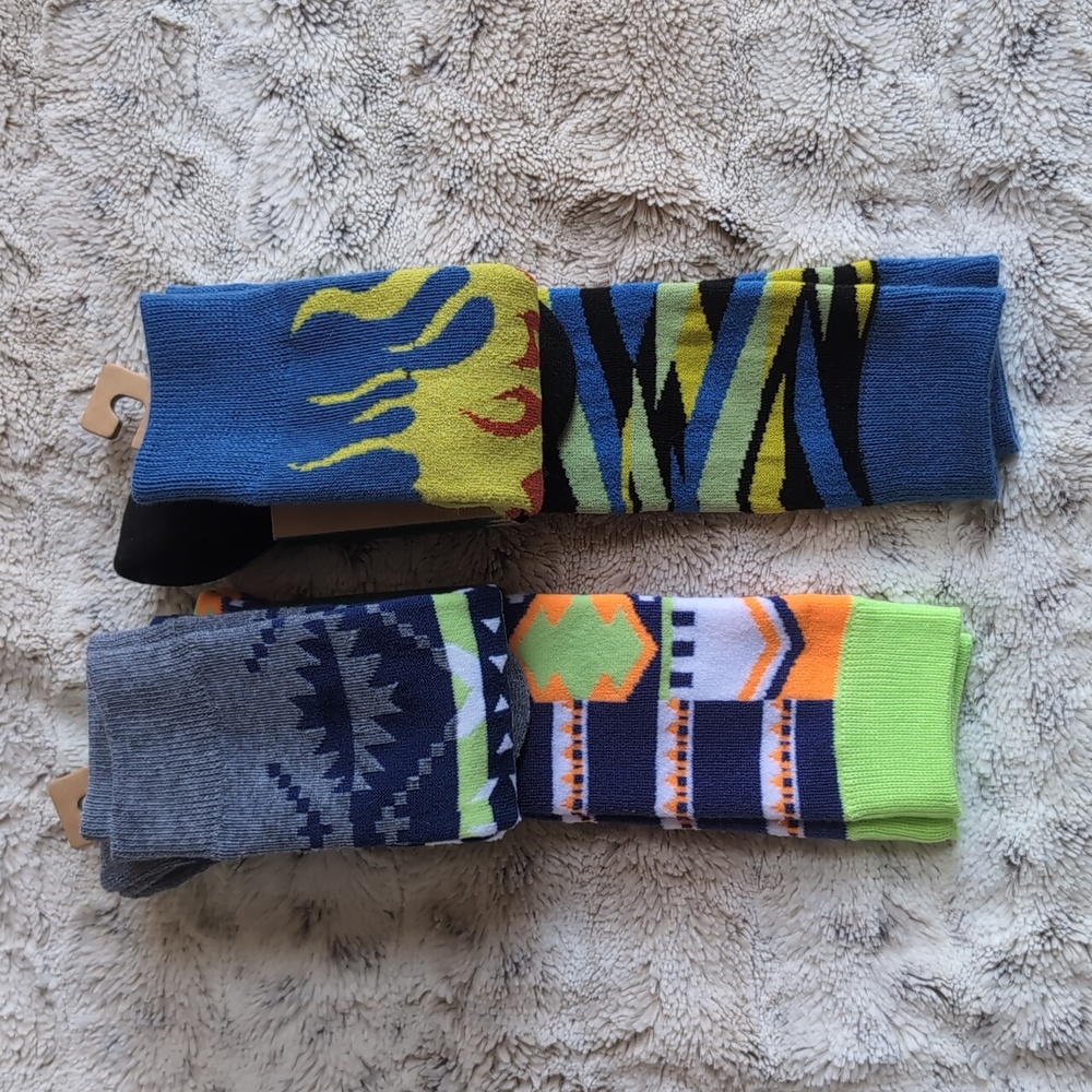 Northeast Outfitters Youth Snow Sport Knee Socks – 4 Pairs - Picture 4 of 5